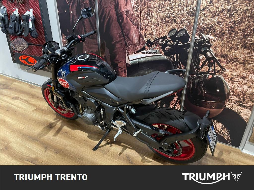 TRIUMPH Trident 660 Triple Tribute Abs
