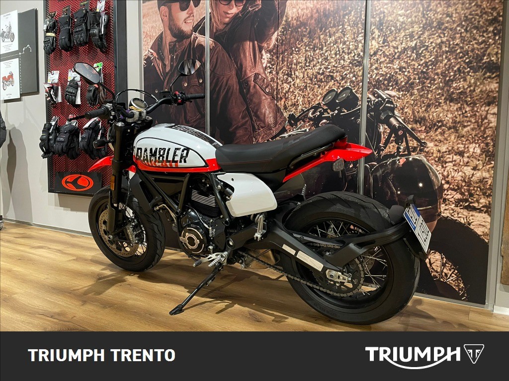 DUCATI Scrambler 800 Urban Motard