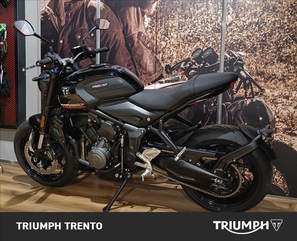 TRIUMPH Trident 660 Jet Black Abs