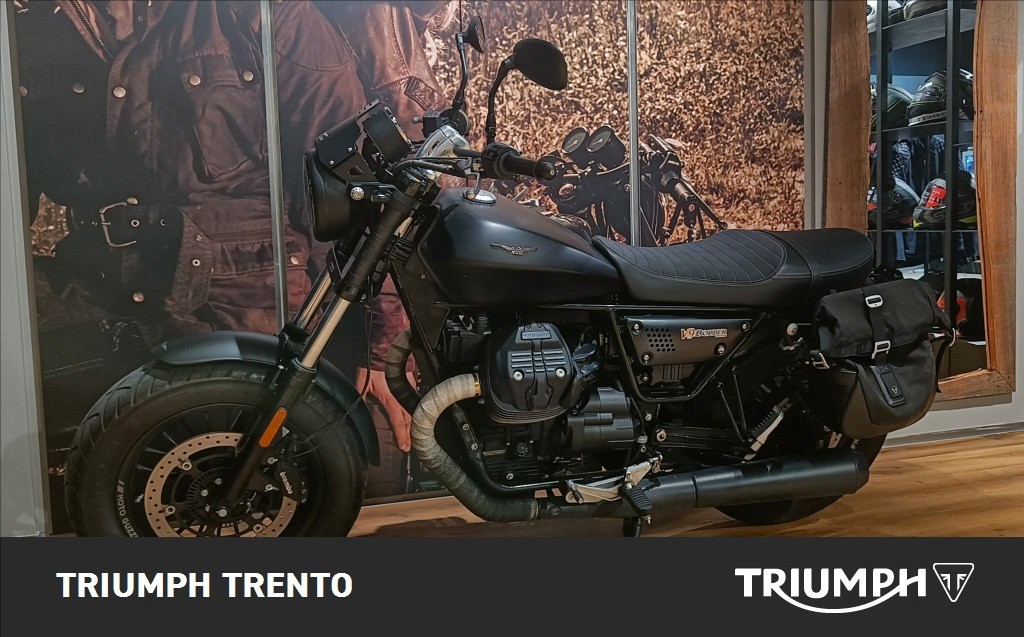 MOTO GUZZI V9 850 Bobber