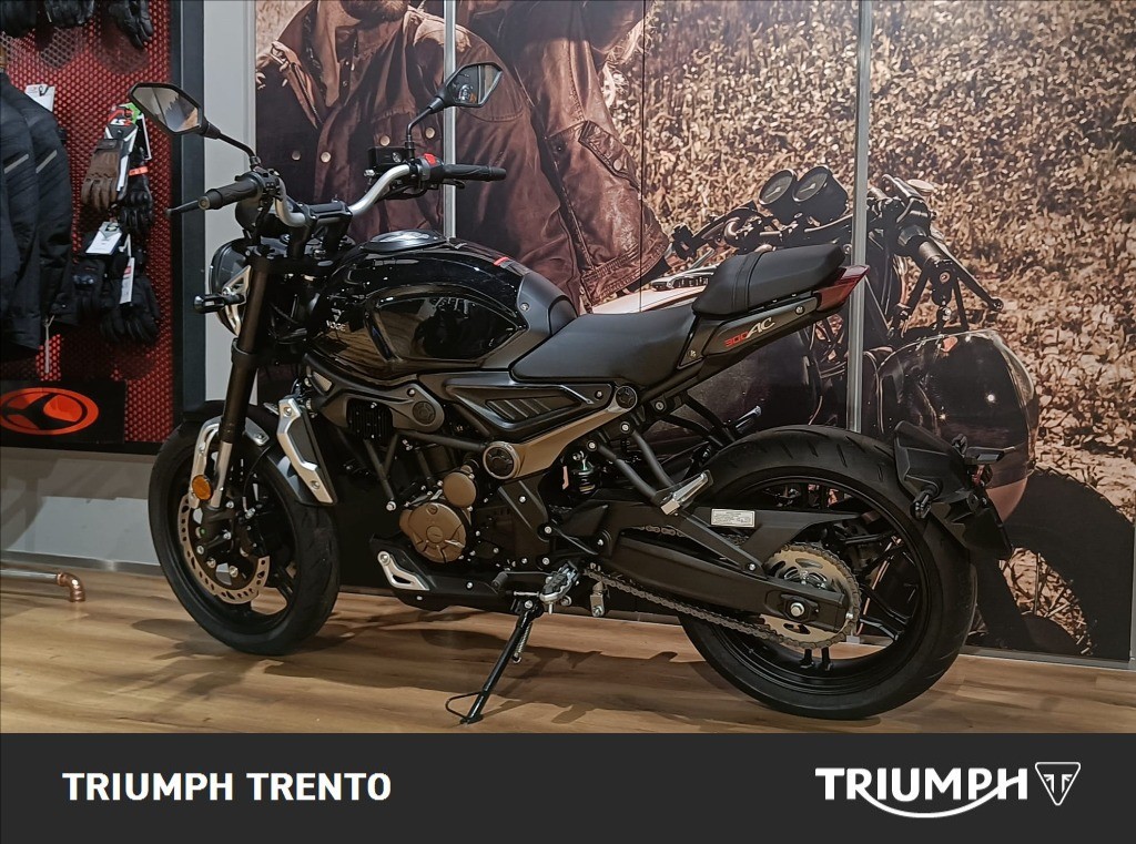 VOGE Trofeo 300 AC Abs E5