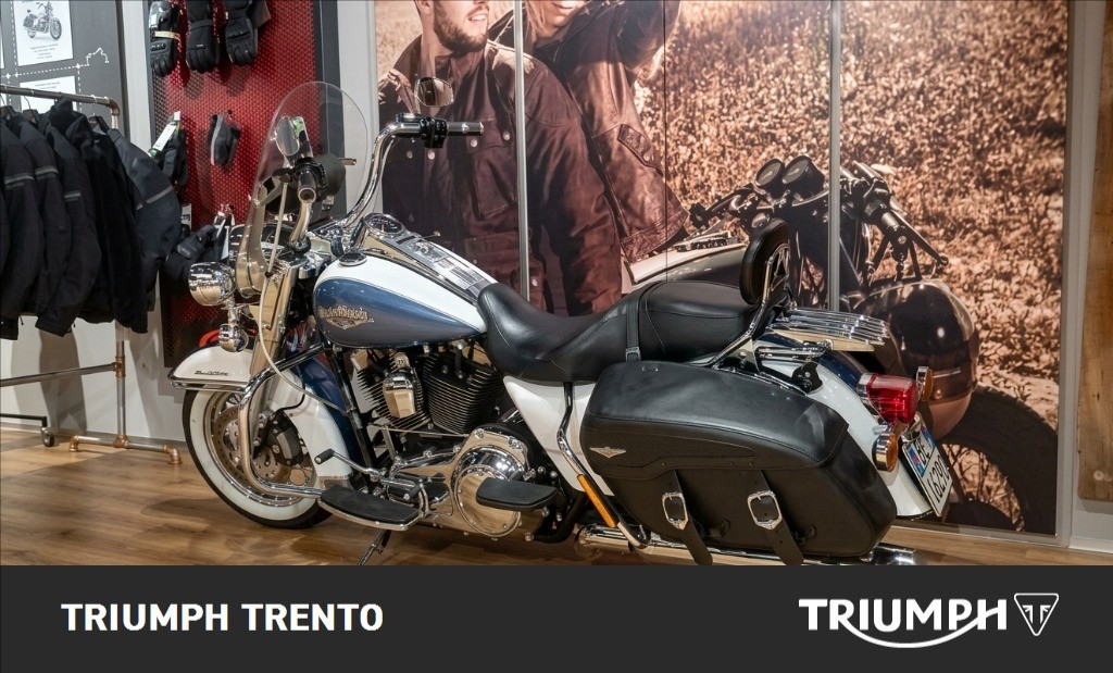HARLEY-DAVIDSON Road King 1690 Classic